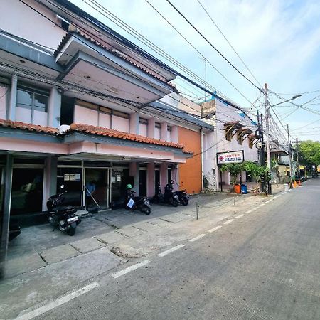 Hotel Harapan Jaya Jakarta Exterior foto
