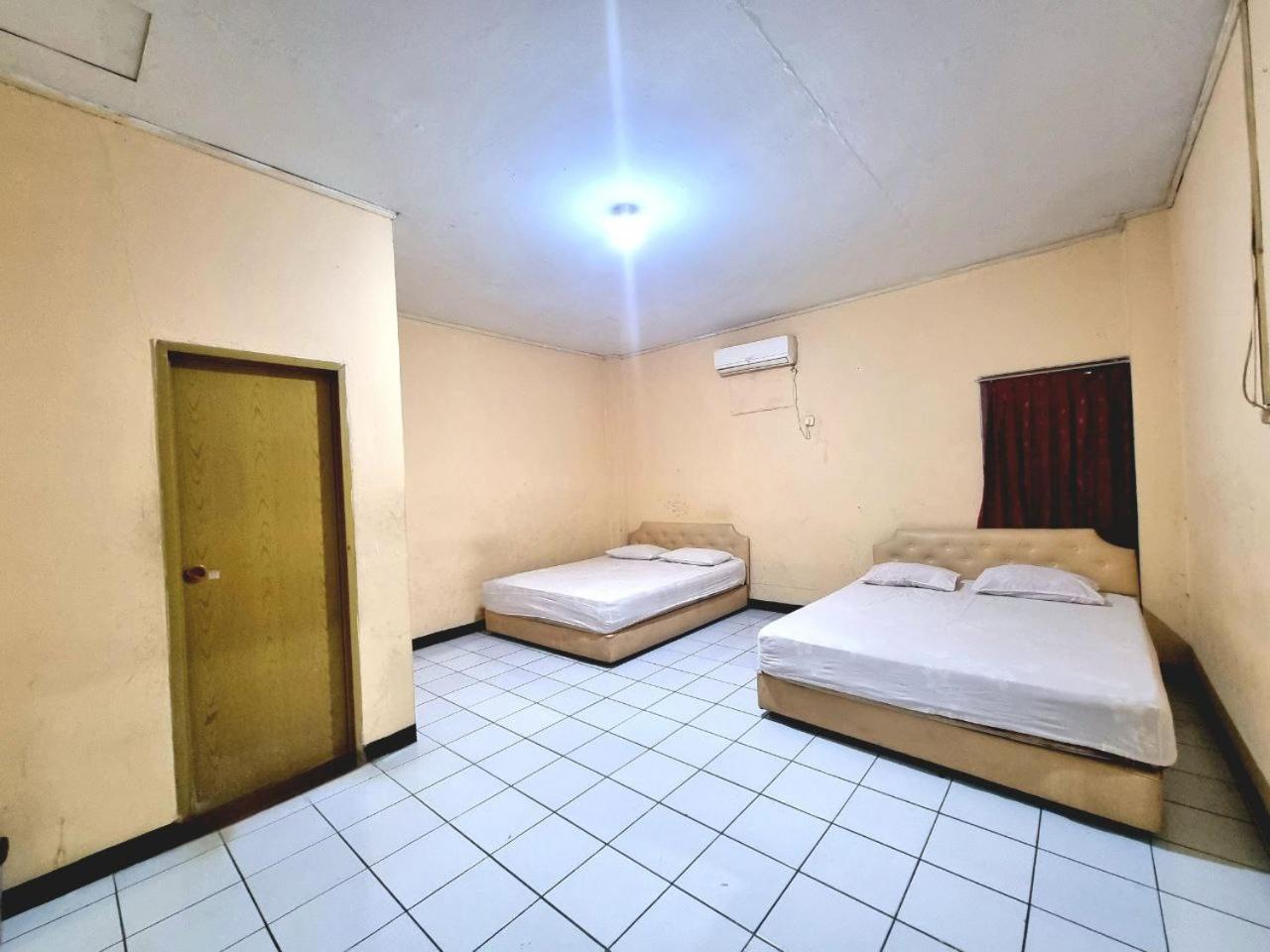 Hotel Harapan Jaya Jakarta Exterior foto